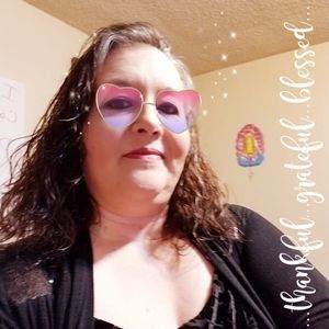 Meet your Posher, Jean